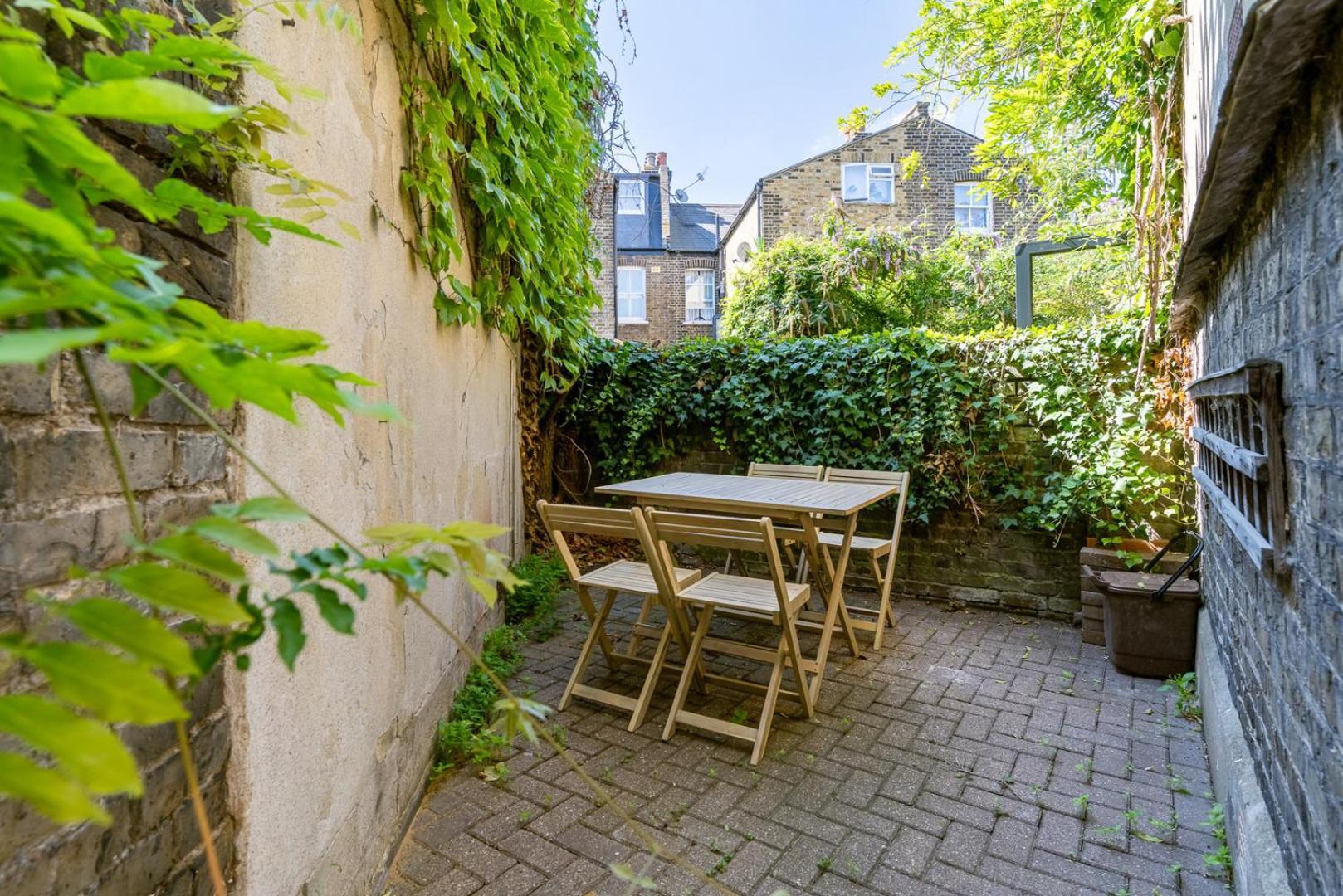 Guestready - Broughton Retreat With Garden Apartment London Exterior photo